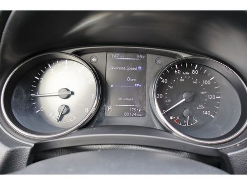 Used 2018 Nissan Rogue Sport SV image 30