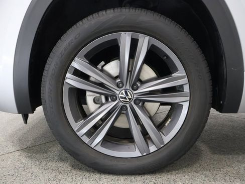 Used 2022 Volkswagen Atlas SEL R-Line image 5