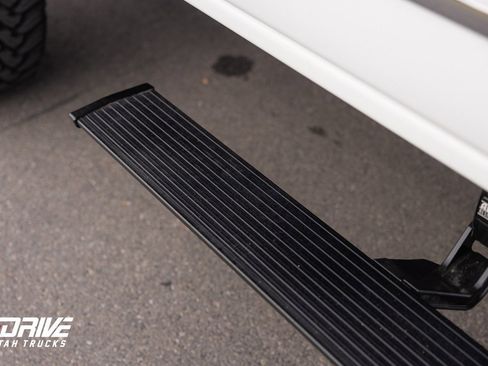 Used 2018 GMC Sierra 2500 SLT w/ Duramax Plus Package image 10