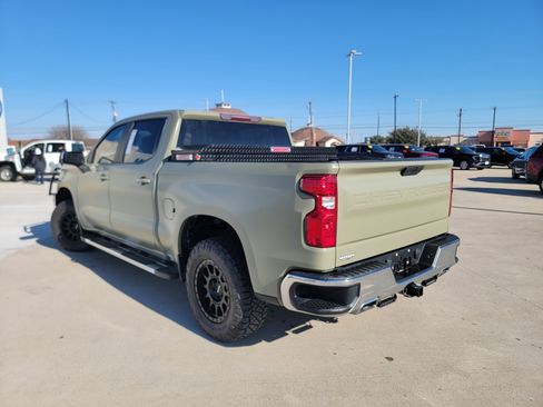 Used 2020 Chevrolet Silverado 1500 LT w/ Texas Edition image 5