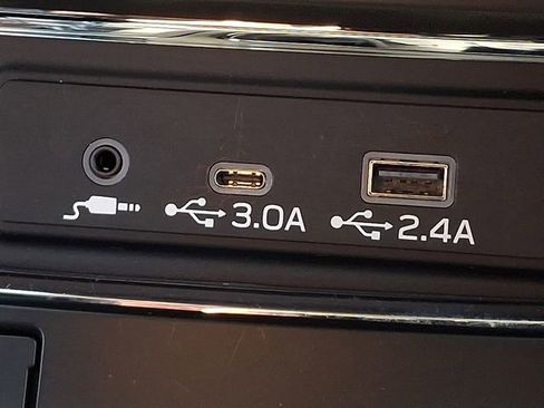 Certified 2025 Subaru Ascent Premium AWD/4WD image 23