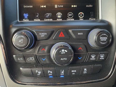 Used 2017 Jeep Grand Cherokee SRT image 17