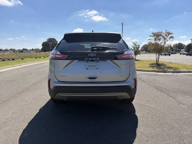 Used 2024 Ford Edge SEL AWD/4WD image 4