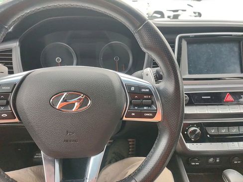 Used 2018 Hyundai Sonata Sport image 9