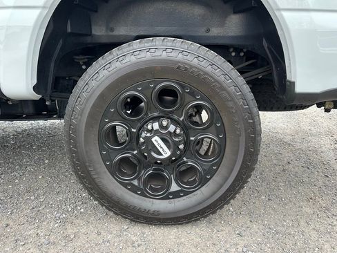 Used 2025 Ford F250 XLT w/ Black Appearance Package image 7