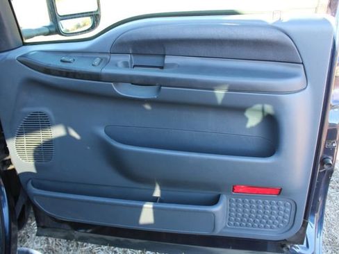 Used 2001 Ford F350 XLT image 23