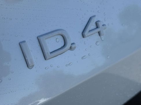 New 2026 Volkswagen ID.4 Pro RWD image 11