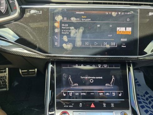 Used 2021 Audi SQ8 Prestige image 13