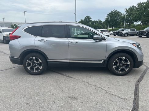 Used 2017 Honda CR-V Touring image 4