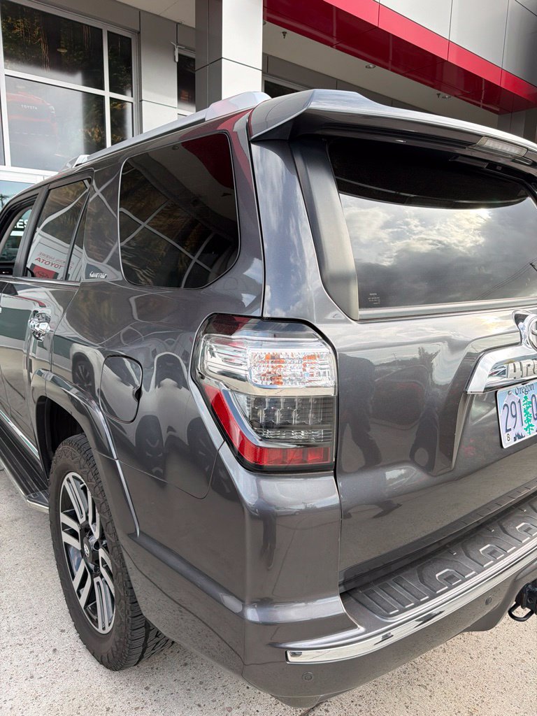 Used 2021 Toyota 4Runner Limited AWD/4WD image 6
