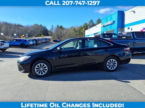Used 2017 Toyota Camry LE image 8