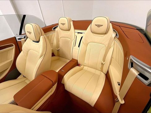 Used 2024 Bentley Continental GT image 27