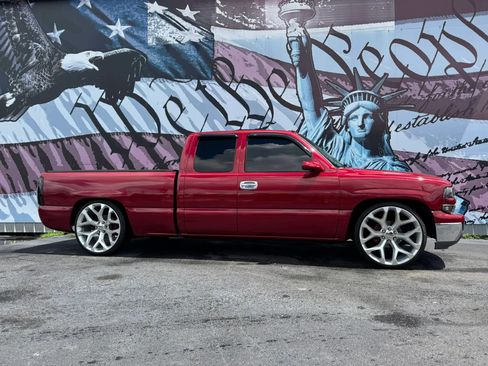 Used 2002 Chevrolet Silverado 1500 LS w/ Off-Road Pkg AWD/4WD image 1