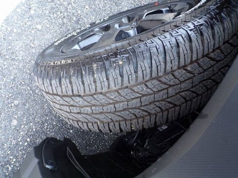 Certified 2025 Subaru Forester Wilderness image 2