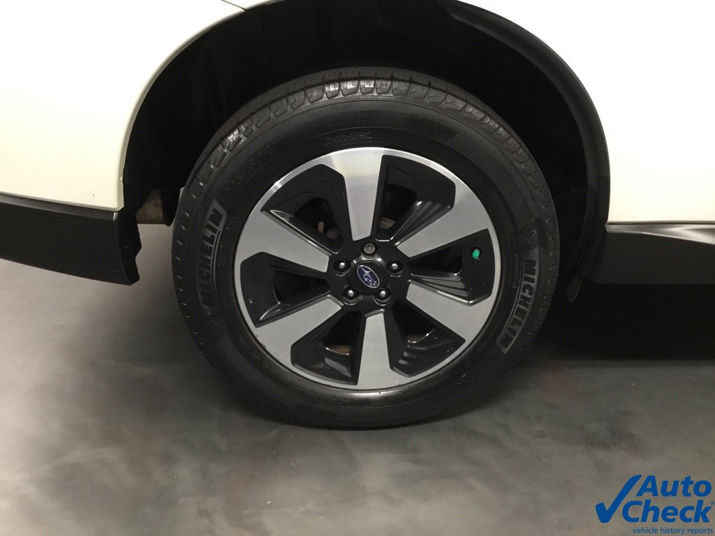 Used 2017 Subaru Forester 2.5i w/ Alloy Wheel Package AWD/4WD image 17