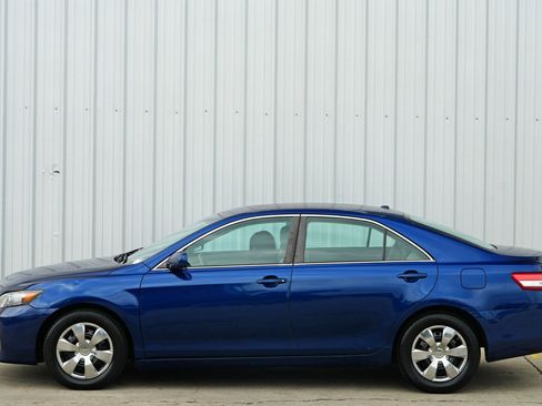 Used 2010 Toyota Camry image 41