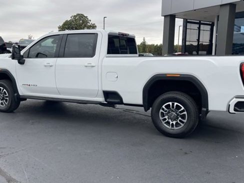 Used 2022 GMC Sierra 2500 AT4 image 3