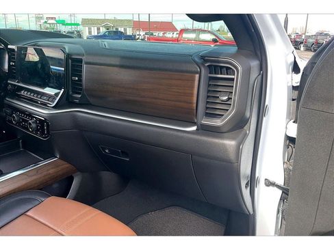 Used 2026 Chevrolet Silverado 3500 High Country w/ High Country Premium Package image 18