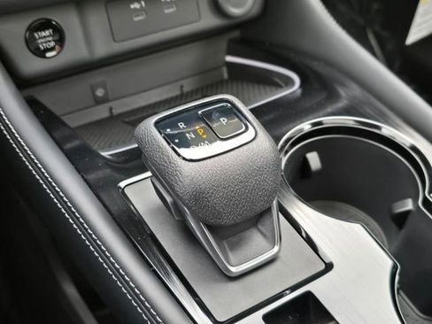 New 2026 Nissan Rogue Platinum AWD/4WD image 32