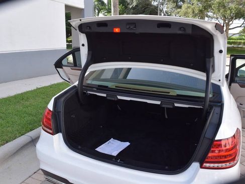 Used 2014 Mercedes-Benz E 350 4MATIC Sedan image 77