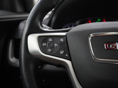 Used 2020 GMC Terrain SLT w/ Preferred Package AWD/4WD image 25