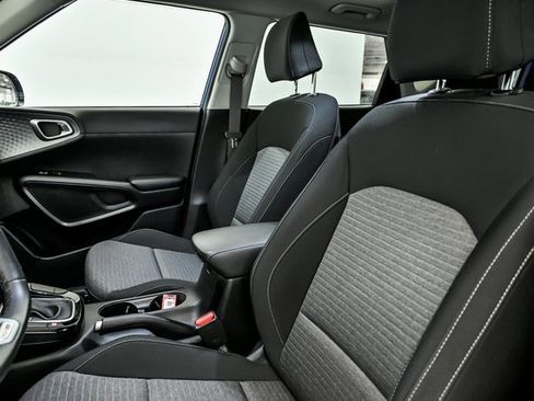 Used 2022 Kia Soul GT-Line image 12