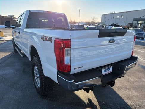 Used 2019 Ford F250 XLT w/ XLT Value Package image 3
