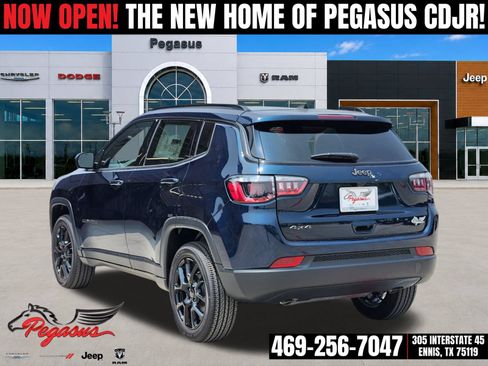 New 2026 Jeep Compass Latitude AWD/4WD image 4