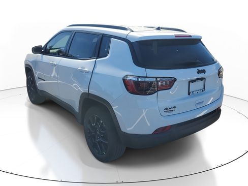 New 2026 Jeep Compass Latitude image 3