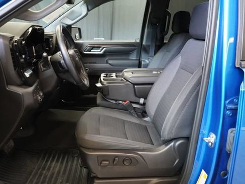 Used 2023 Chevrolet Silverado 1500 RST AWD/4WD image 12