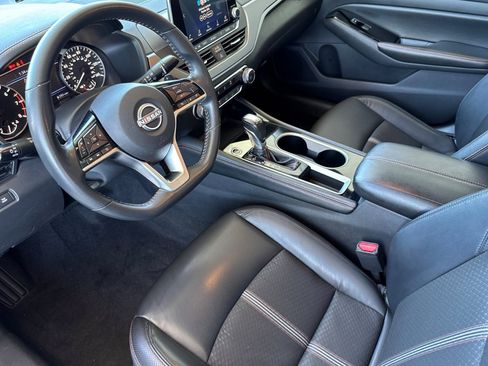 Used 2024 Nissan Altima 2.5 SR FWD image 4