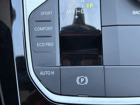 Used 2024 BMW X3 sDrive30i w/ Convenience Package w/ZPA RWD image 10