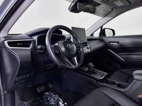 Certified 2026 Toyota Corolla Cross XLE w/ Convenience Package AWD/4WD image 9