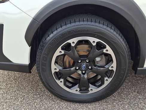 Used 2023 Subaru Crosstrek 2.0i Premium image 28