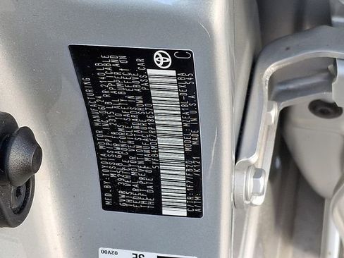 Used 2024 Toyota Corolla LE image 19