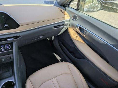 Used 2020 Hyundai Sonata SEL w/ Premium + Sunroof Package FWD image 16