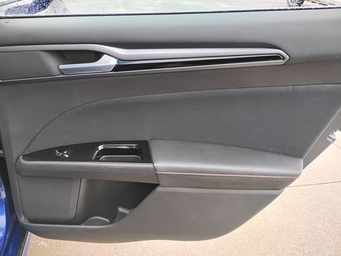 Used 2016 Ford Fusion SE image 20