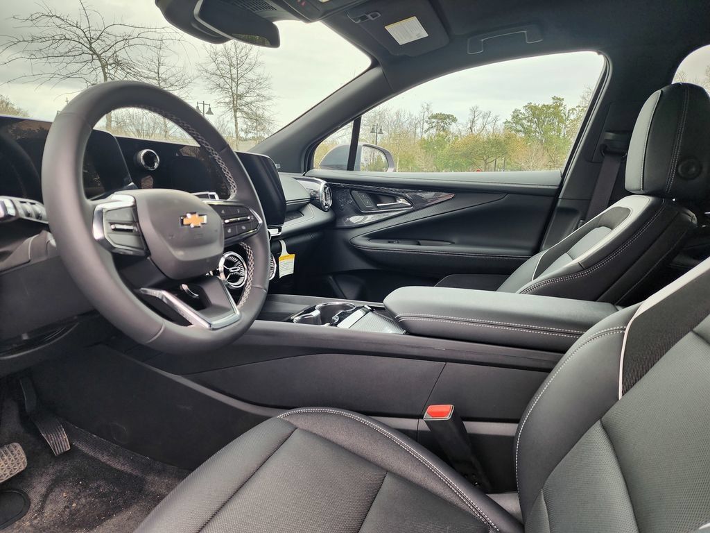 New 2025 Chevrolet Blazer EV LT AWD/4WD image 10