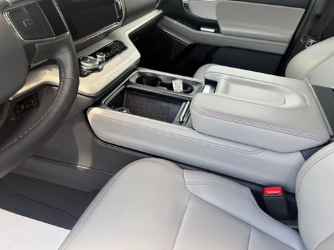 Certified 2025 Ford Expedition Max Active AWD/4WD image 15
