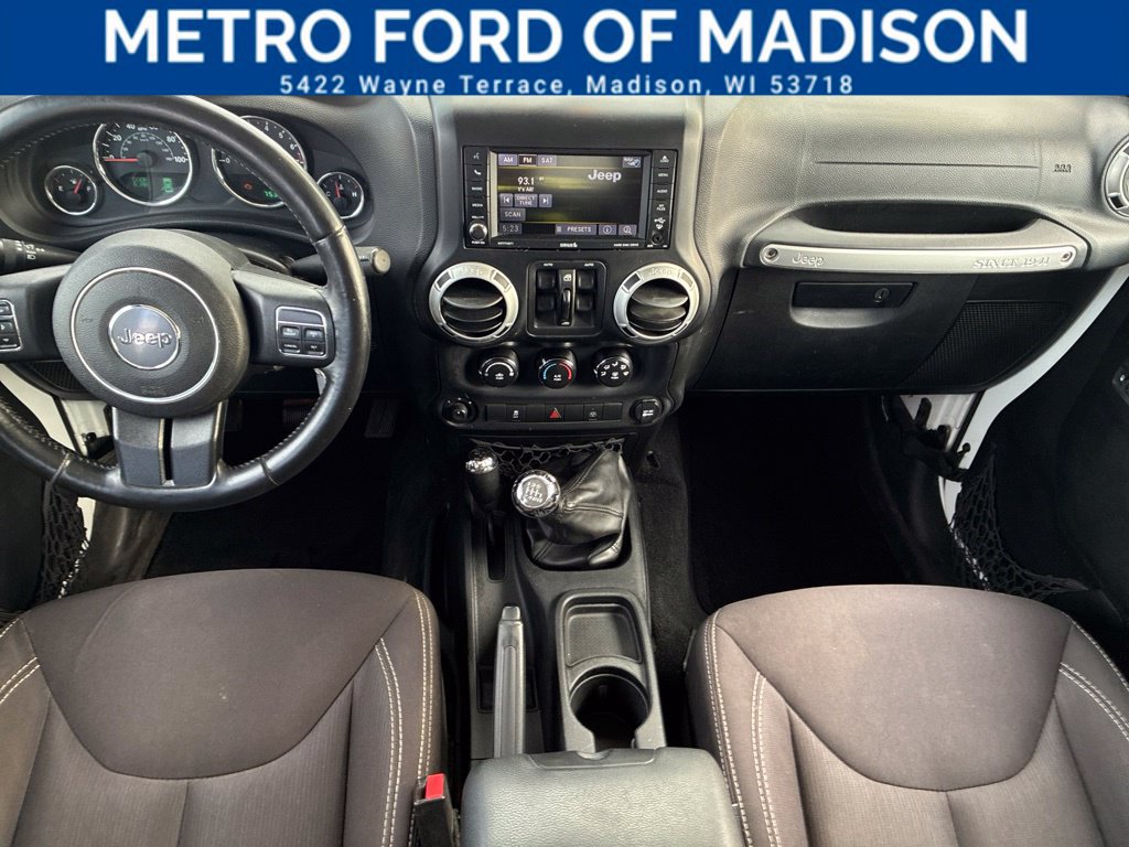 Used 2014 Jeep Wrangler Unlimited Sahara AWD/4WD image 16