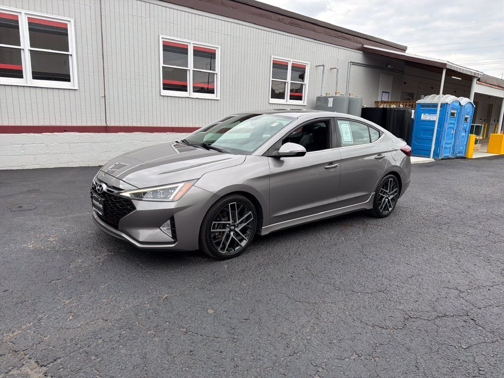 Used 2020 Hyundai Elantra Sport w/ Premium Package 02 FWD image 2