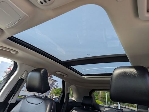 Used 2022 Ford Edge SEL w/ Convenience Package AWD/4WD image 20