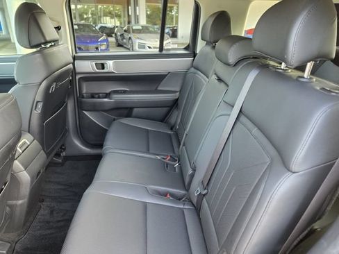 Used 2025 Hyundai Santa Fe SEL FWD image 13