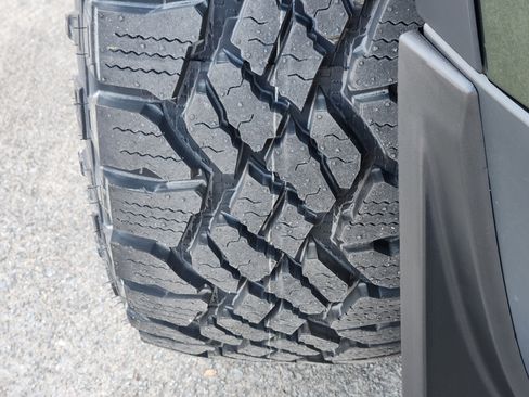 New 2026 Land Rover Defender 110 S image 11