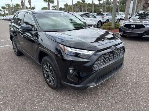 Used 2025 Toyota RAV4 Limited w/ Advanced Technology Package image 7