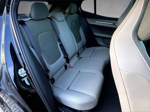 New 2026 Volvo EX30 Cross Country Ultra image 10