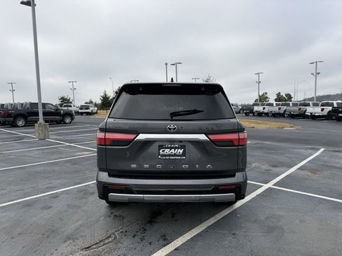 Used 2024 Toyota Sequoia Capstone image 6