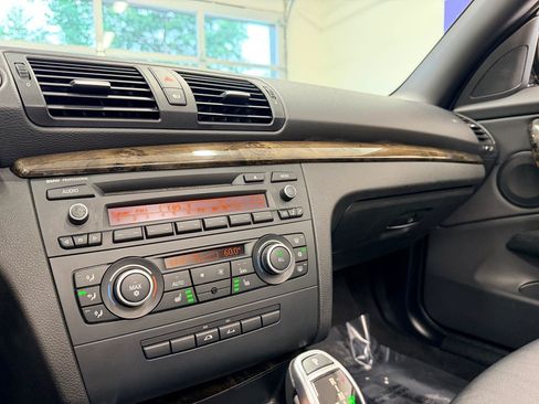 Used 2012 BMW 135i Convertible RWD image 38