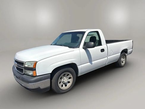 Used 2006 Chevrolet Silverado 1500 W/T RWD image 3