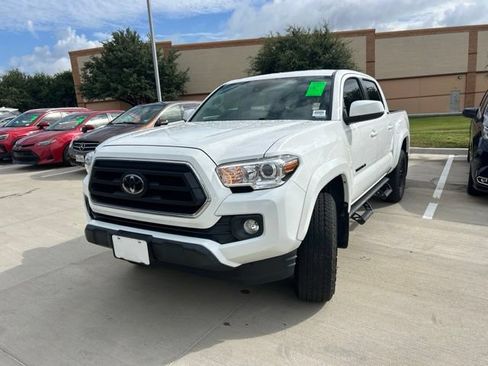Used 2021 Toyota Tacoma SR5 RWD image 8